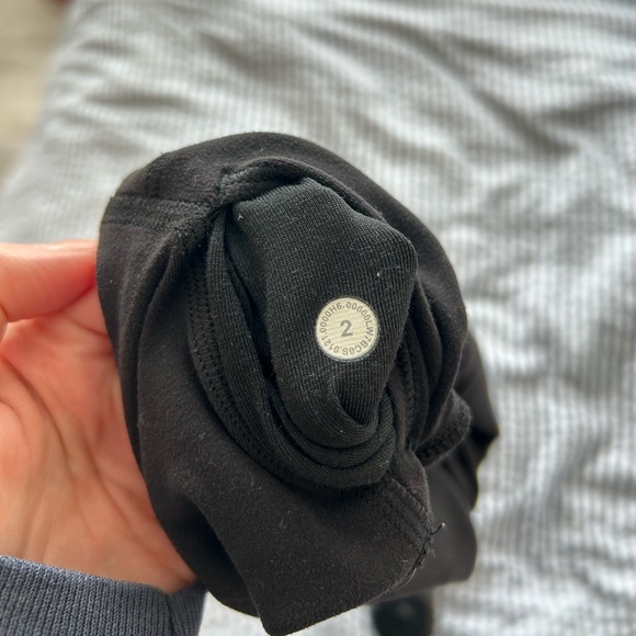 Black Lululemon Align Biker Shorts 8” Size 2 - Picture 5 of 7